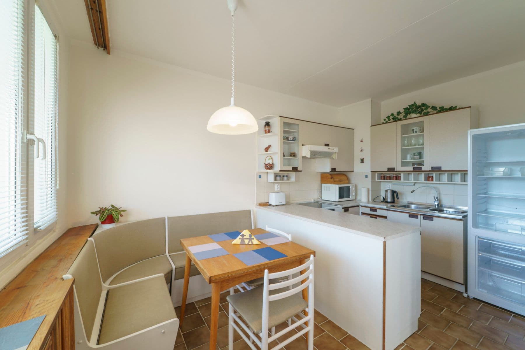 Prenájom bytu 3-izbový 70 m², Vysočanská, Praha, Praha Prenájom bytu 3-izbový 70 m², Vysočanská, Praha, Praha