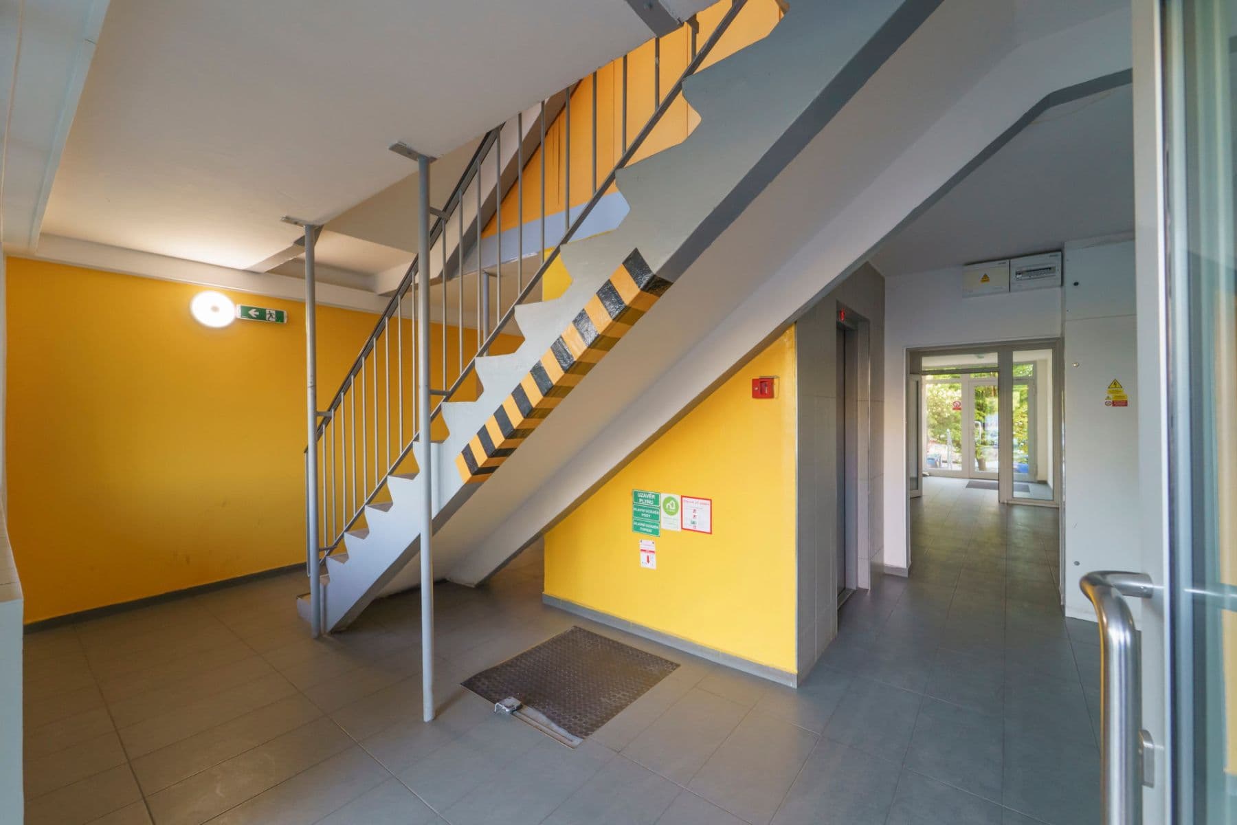 Prenájom bytu 3-izbový 70 m², Vysočanská, Praha, Praha Prenájom bytu 3-izbový 70 m², Vysočanská, Praha, Praha