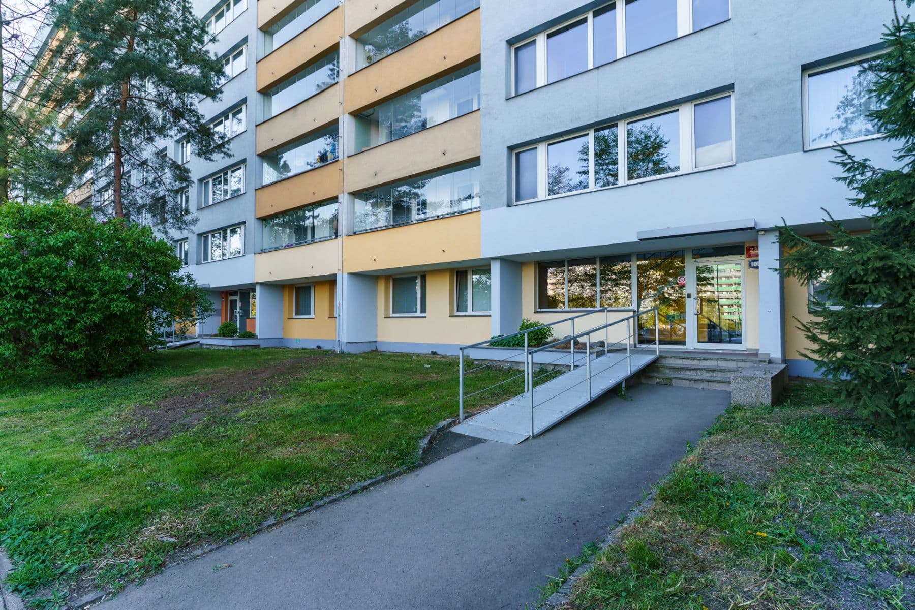 Prenájom bytu 3-izbový 70 m², Vysočanská, Praha, Praha Prenájom bytu 3-izbový 70 m², Vysočanská, Praha, Praha