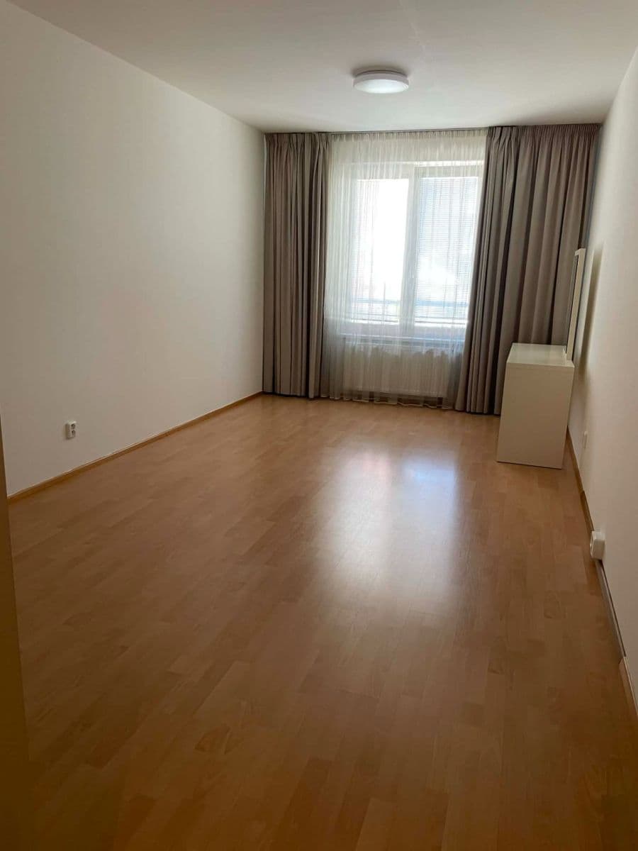 Prenájom bytu 2-izbový 66 m², Mikanova, Praha, Praha Prenájom bytu 2-izbový 66 m², Mikanova, Praha, Praha