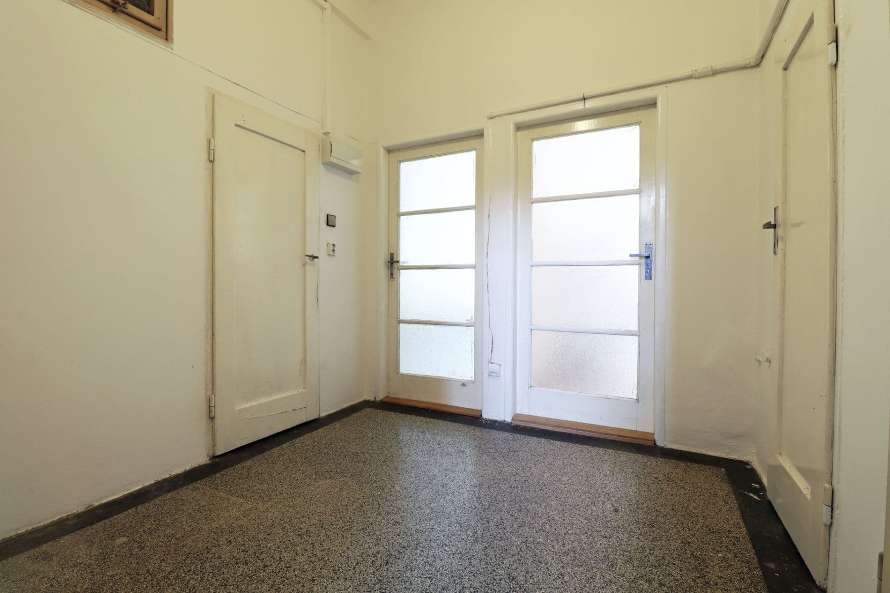 Prenájom bytu 1-izbový 44 m², Husinecká, Praha, Praha Prenájom bytu 1-izbový 44 m², Husinecká, Praha, Praha