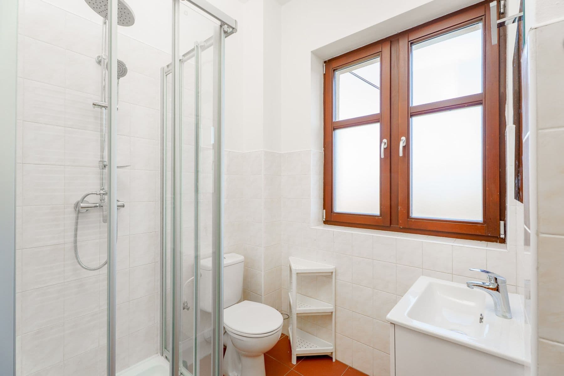 Prenájom bytu 1-izbový 30 m², Kolčavka, Praha, Praha Prenájom bytu 1-izbový 30 m², Kolčavka, Praha, Praha