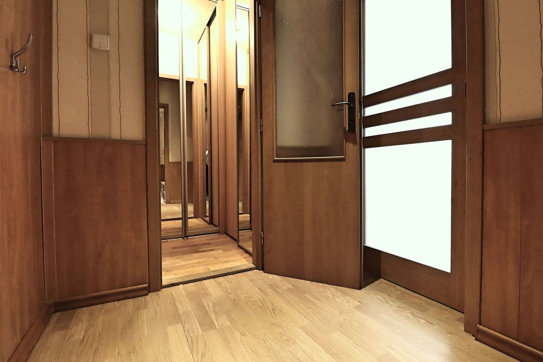 Prenájom bytu 2-izbový 57 m², Chlebovická, Praha, Praha Prenájom bytu 2-izbový 57 m², Chlebovická, Praha, Praha