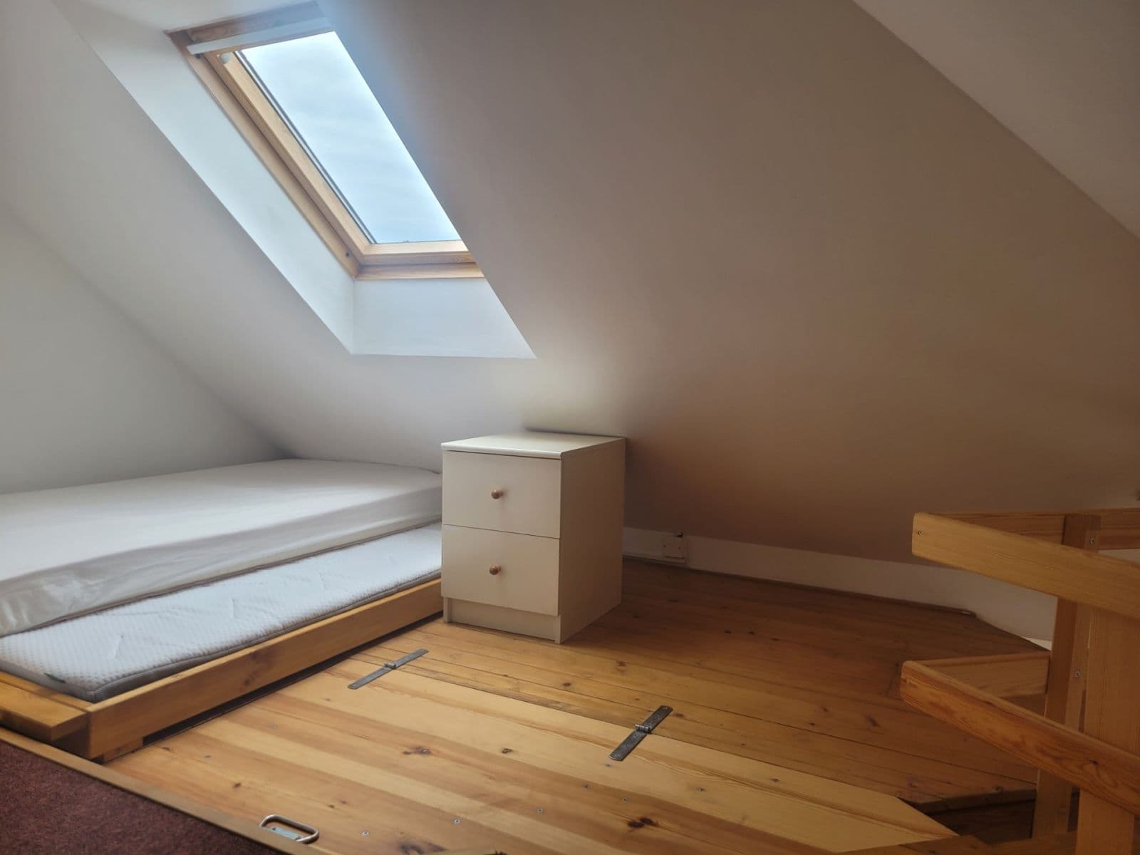 Prenájom bytu 2-izbový 65 m², Albertova, Hradec Králové, Královéhradecký kraj Prenájom bytu 2-izbový 65 m², Albertova, Hradec Králové, Královéhradecký kraj