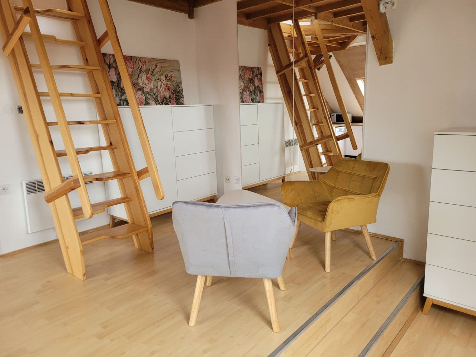 Prenájom bytu 2-izbový 65 m², Albertova, Hradec Králové, Královéhradecký kraj Prenájom bytu 2-izbový 65 m², Albertova, Hradec Králové, Královéhradecký kraj
