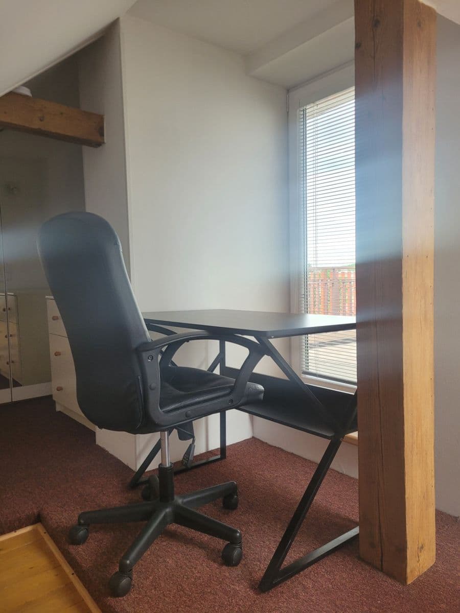 Prenájom bytu 2-izbový 65 m², Albertova, Hradec Králové, Královéhradecký kraj Prenájom bytu 2-izbový 65 m², Albertova, Hradec Králové, Královéhradecký kraj