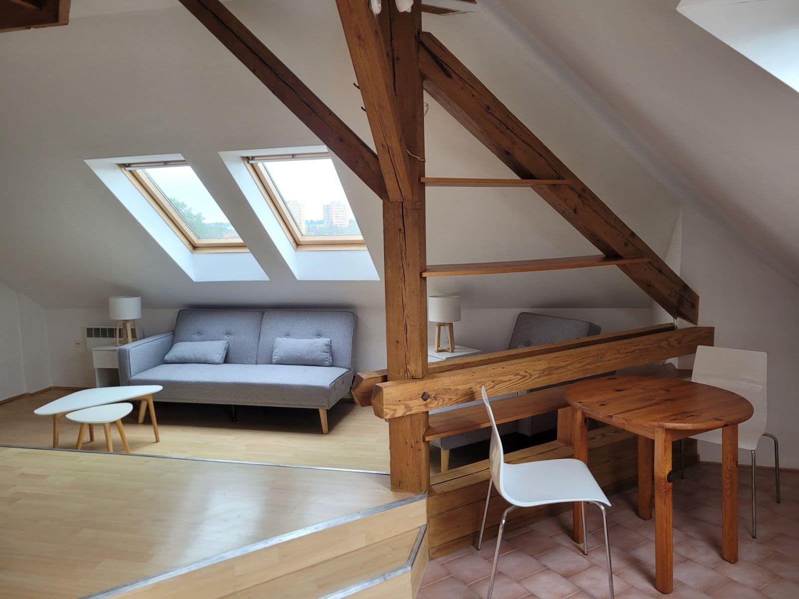 Prenájom bytu 2-izbový 65 m², Albertova, Hradec Králové, Královéhradecký kraj Prenájom bytu 2-izbový 65 m², Albertova, Hradec Králové, Královéhradecký kraj
