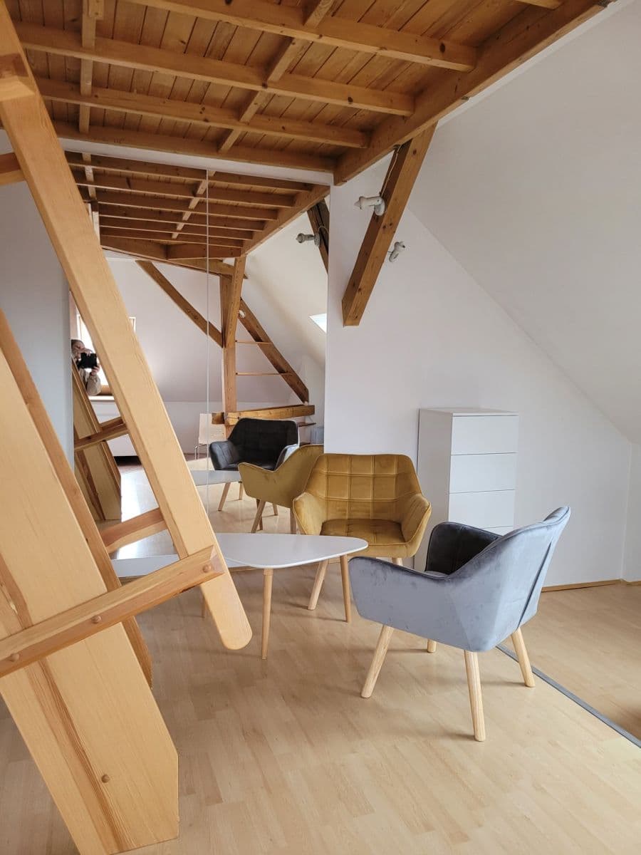 Prenájom bytu 2-izbový 65 m², Albertova, Hradec Králové, Královéhradecký kraj Prenájom bytu 2-izbový 65 m², Albertova, Hradec Králové, Královéhradecký kraj