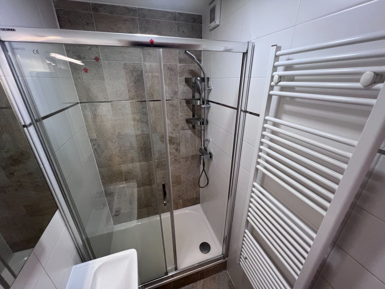 Prenájom bytu 2-izbový 46 m², Golfová, Praha, Praha Prenájom bytu 2-izbový 46 m², Golfová, Praha, Praha