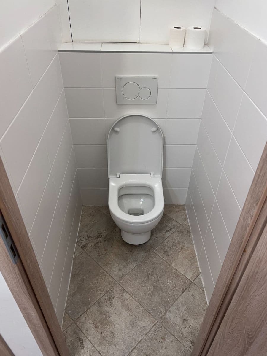 Prenájom bytu 2-izbový 46 m², Golfová, Praha, Praha Prenájom bytu 2-izbový 46 m², Golfová, Praha, Praha