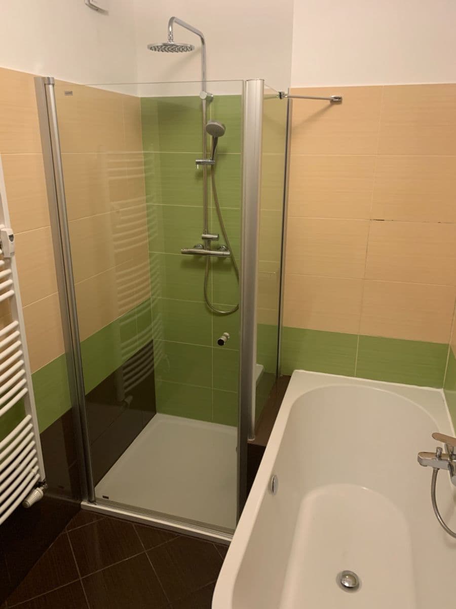 Predaj bytu 3-izbový 80 m², Čeljabinská, Praha, Praha Predaj bytu 3-izbový 80 m², Čeljabinská, Praha, Praha