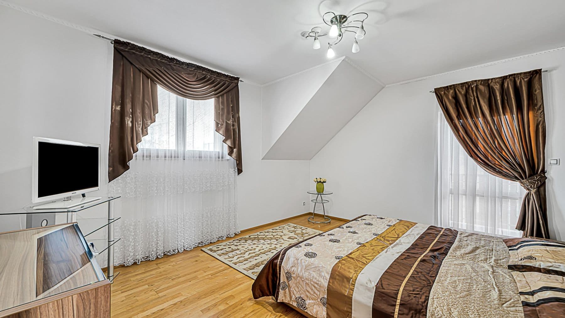 Predaj domu 285 m², pozemek 474 m², Obrovského, Praha, Praha Predaj domu 285 m², pozemek 474 m², Obrovského, Praha, Praha
