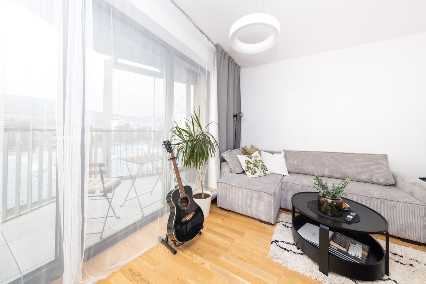 Prenájom bytu 2-izbový 54 m², Račianska, Nové Mesto, Bratislavský kraj Prenájom bytu 2-izbový 54 m², Račianska, Nové Mesto, Bratislavský kraj
