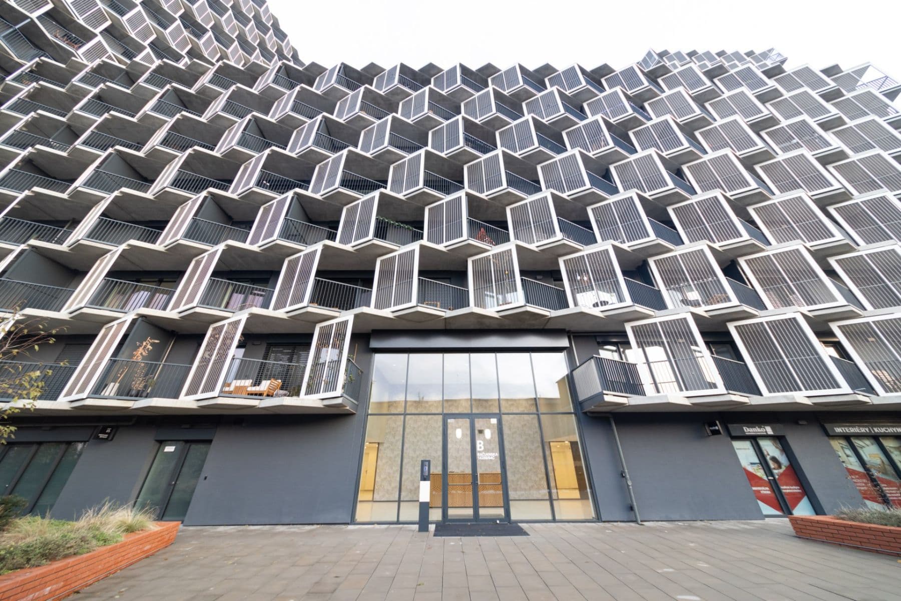 Prenájom bytu 2-izbový 54 m², Račianska, Nové Mesto, Bratislavský kraj Prenájom bytu 2-izbový 54 m², Račianska, Nové Mesto, Bratislavský kraj