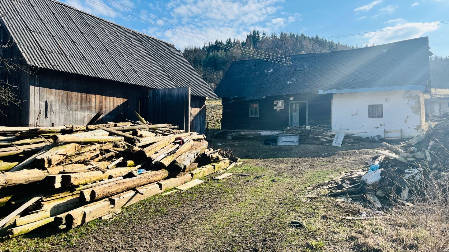 Predaj pozemku 2.424 m², Zubák, Trenčiansky kraj Predaj pozemku 2.424 m², Zubák, Trenčiansky kraj