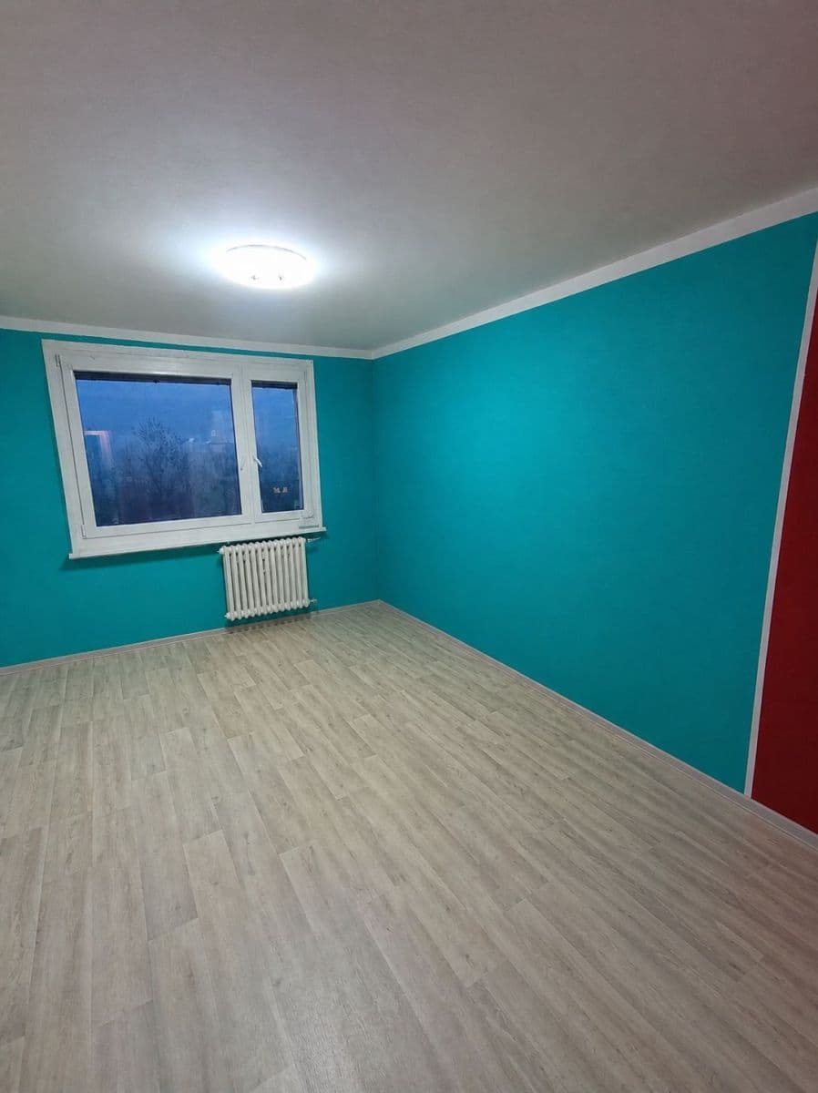 Predaj bytu 2-izbový 58 m², Hluboká, Ústí nad Labem, Ústecký kraj Predaj bytu 2-izbový 58 m², Hluboká, Ústí nad Labem, Ústecký kraj