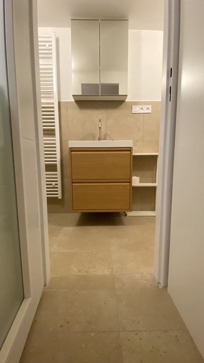 Prenájom bytu 1-izbový 25 m², Československé armády, Slavkov u Brna, Jihomoravský kraj Prenájom bytu 1-izbový 25 m², Československé armády, Slavkov u Brna, Jihomoravský kraj