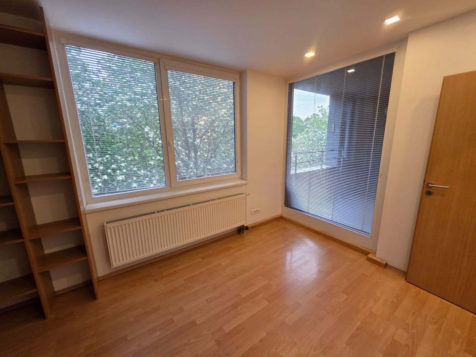 Prenájom bytu 2-izbový 40 m², Kostomlatská, Praha, Praha Prenájom bytu 2-izbový 40 m², Kostomlatská, Praha, Praha
