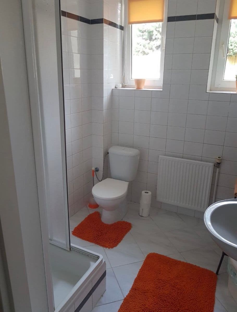 Prenájom bytu 2-izbový 45 m², U Waltrovky, Praha, Praha Prenájom bytu 2-izbový 45 m², U Waltrovky, Praha, Praha
