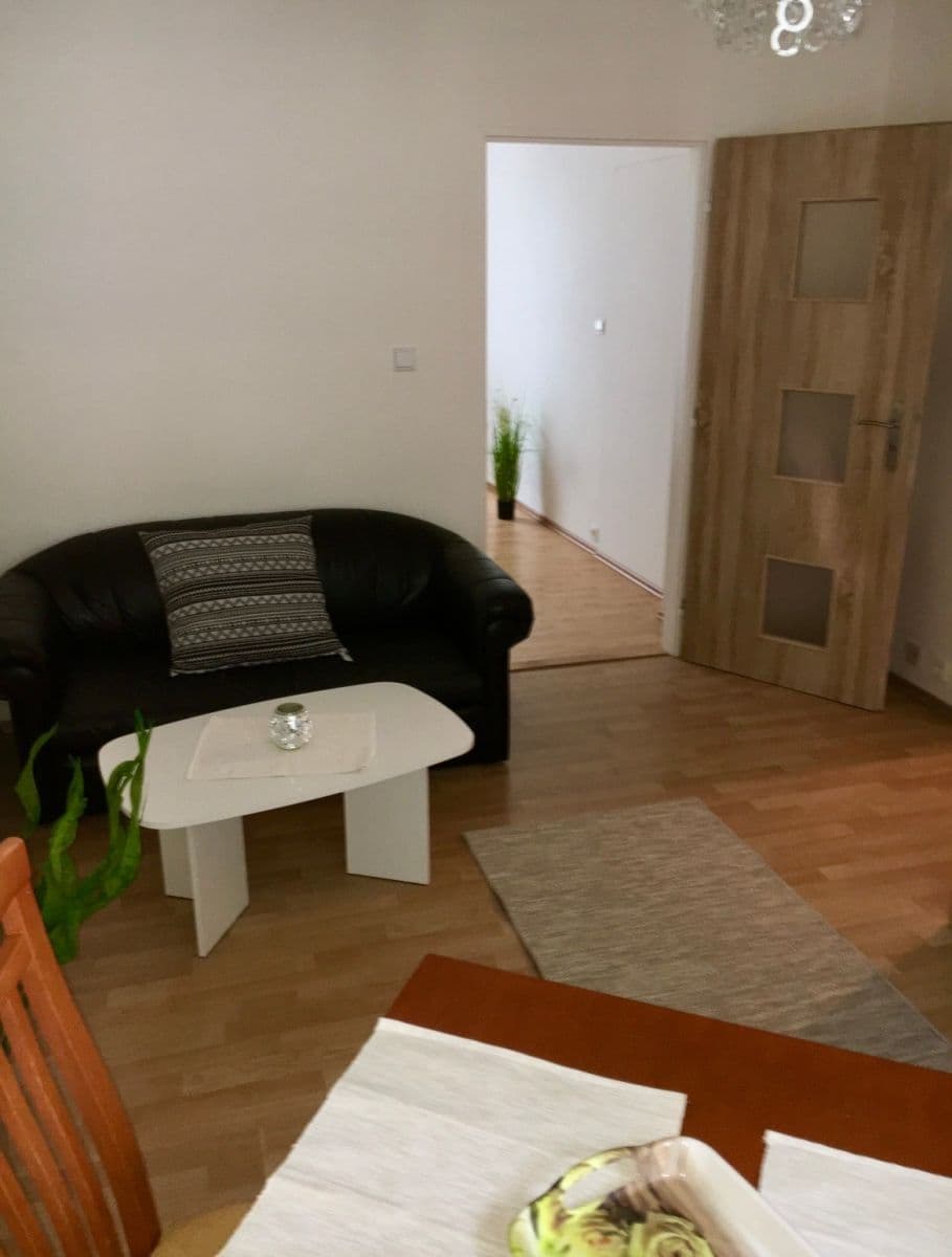 Prenájom bytu 2-izbový 45 m², U Waltrovky, Praha, Praha Prenájom bytu 2-izbový 45 m², U Waltrovky, Praha, Praha