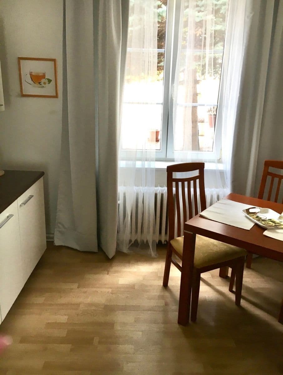 Prenájom bytu 2-izbový 45 m², U Waltrovky, Praha, Praha Prenájom bytu 2-izbový 45 m², U Waltrovky, Praha, Praha