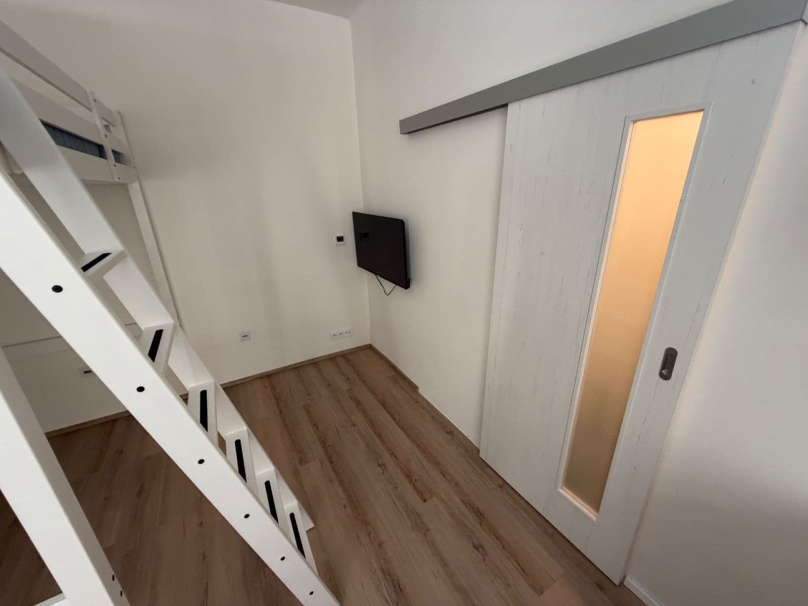 Prenájom bytu 1-izbový 25 m², Košická, Praha, Praha Prenájom bytu 1-izbový 25 m², Košická, Praha, Praha