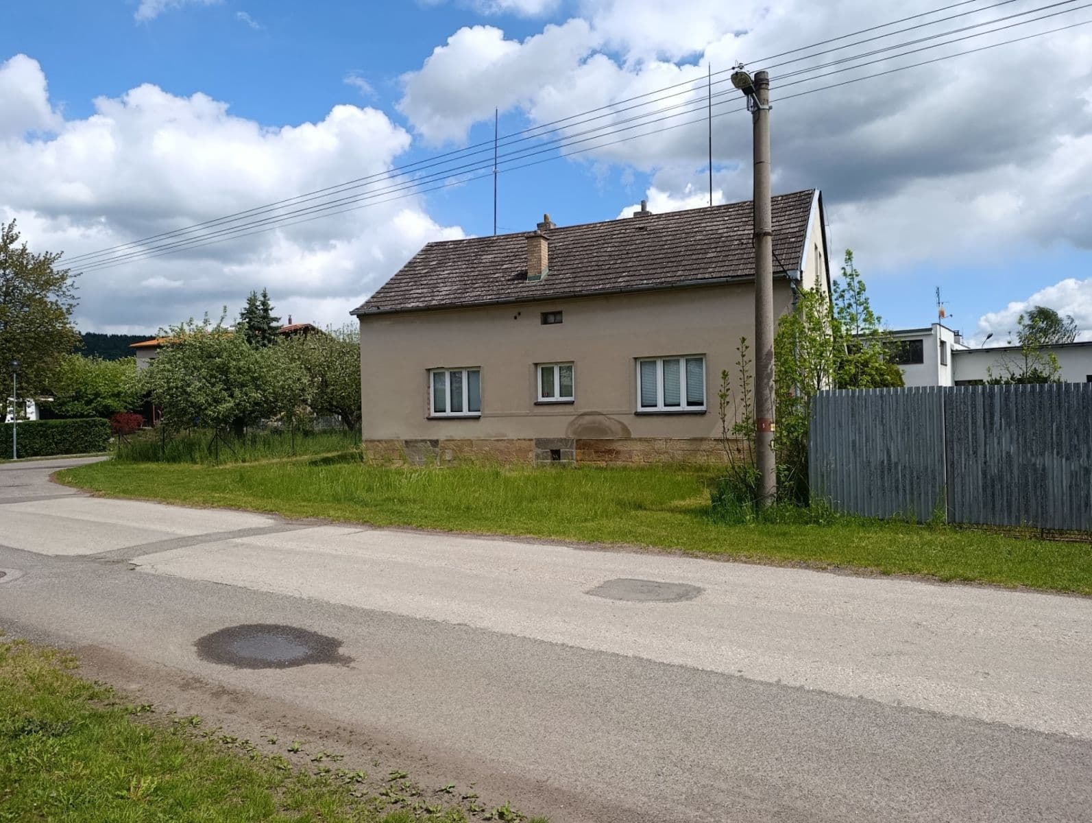 Predaj domu 328 m², pozemek 139 m², Lázně Bělohrad, Královéhradecký kraj Predaj domu 328 m², pozemek 139 m², Lázně Bělohrad, Královéhradecký kraj