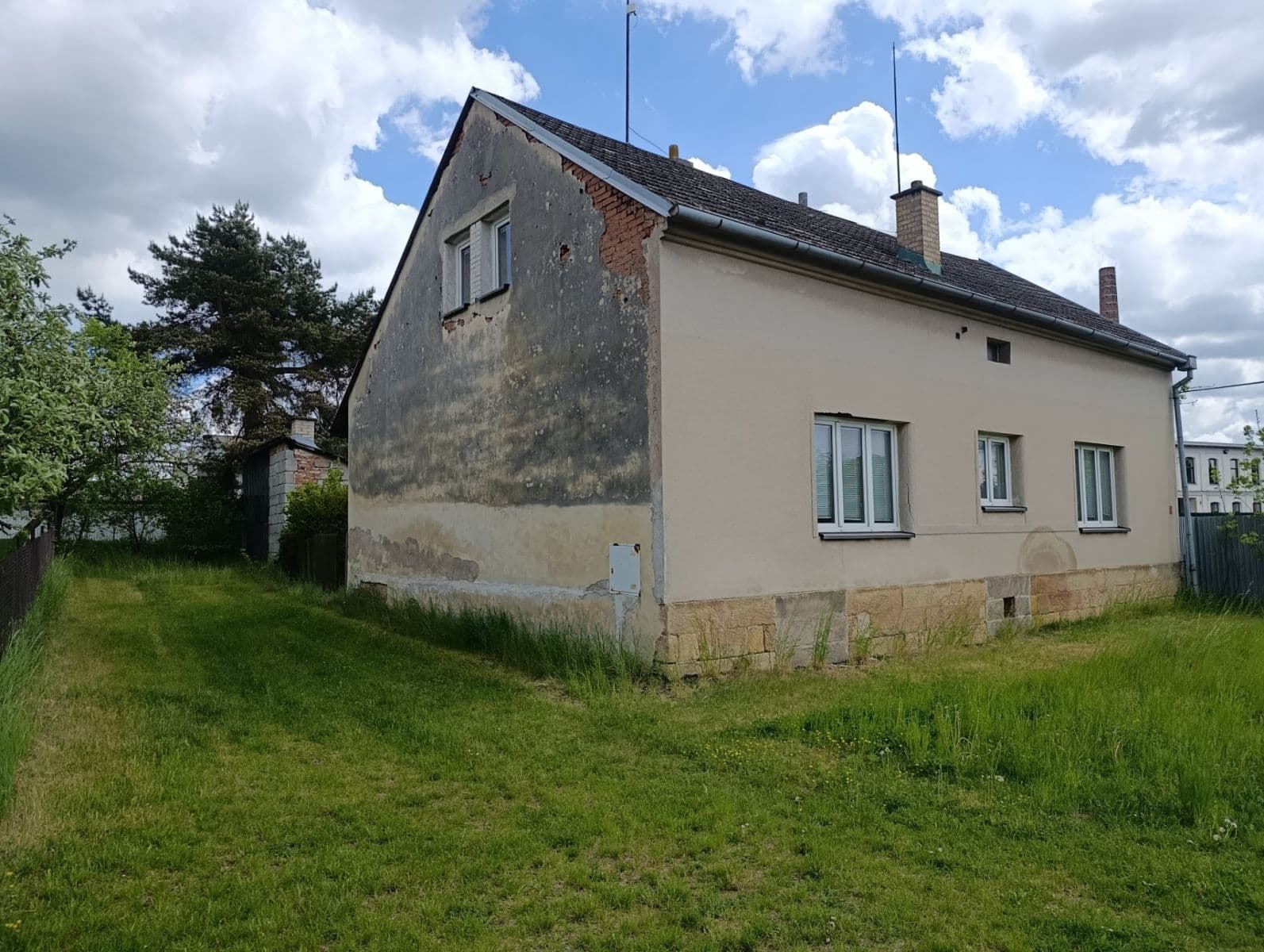 Predaj domu 328 m², pozemek 139 m², Lázně Bělohrad, Královéhradecký kraj Predaj domu 328 m², pozemek 139 m², Lázně Bělohrad, Královéhradecký kraj
