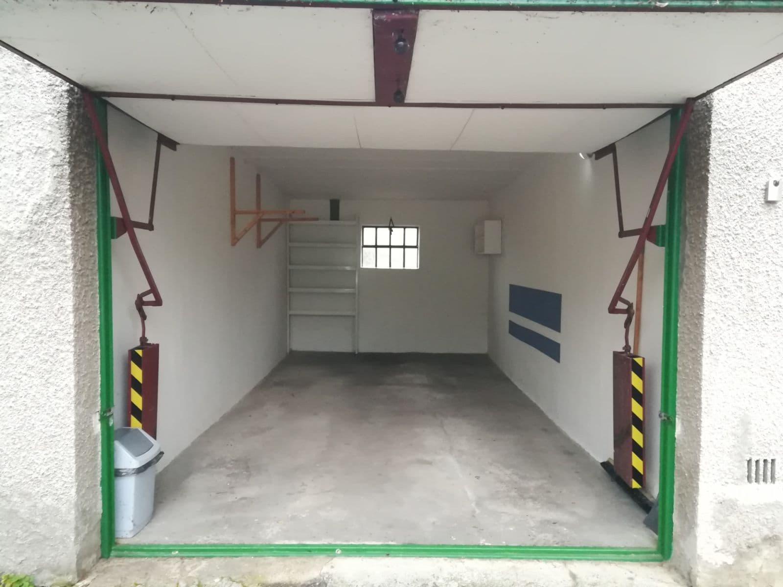 Prenájom garáže 18 m², Psárská, Praha, Praha Prenájom garáže 18 m², Psárská, Praha, Praha