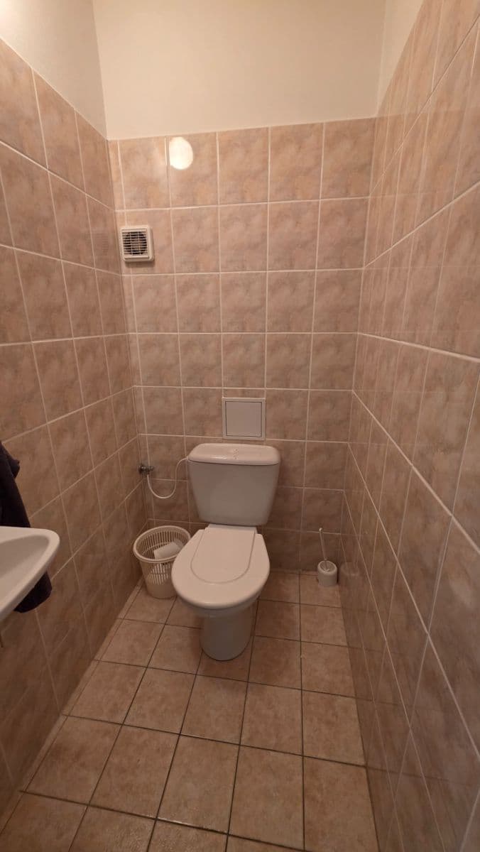 Predaj domu 260 m², pozemek 160 m², Hajní, Praha, Praha Predaj domu 260 m², pozemek 160 m², Hajní, Praha, Praha