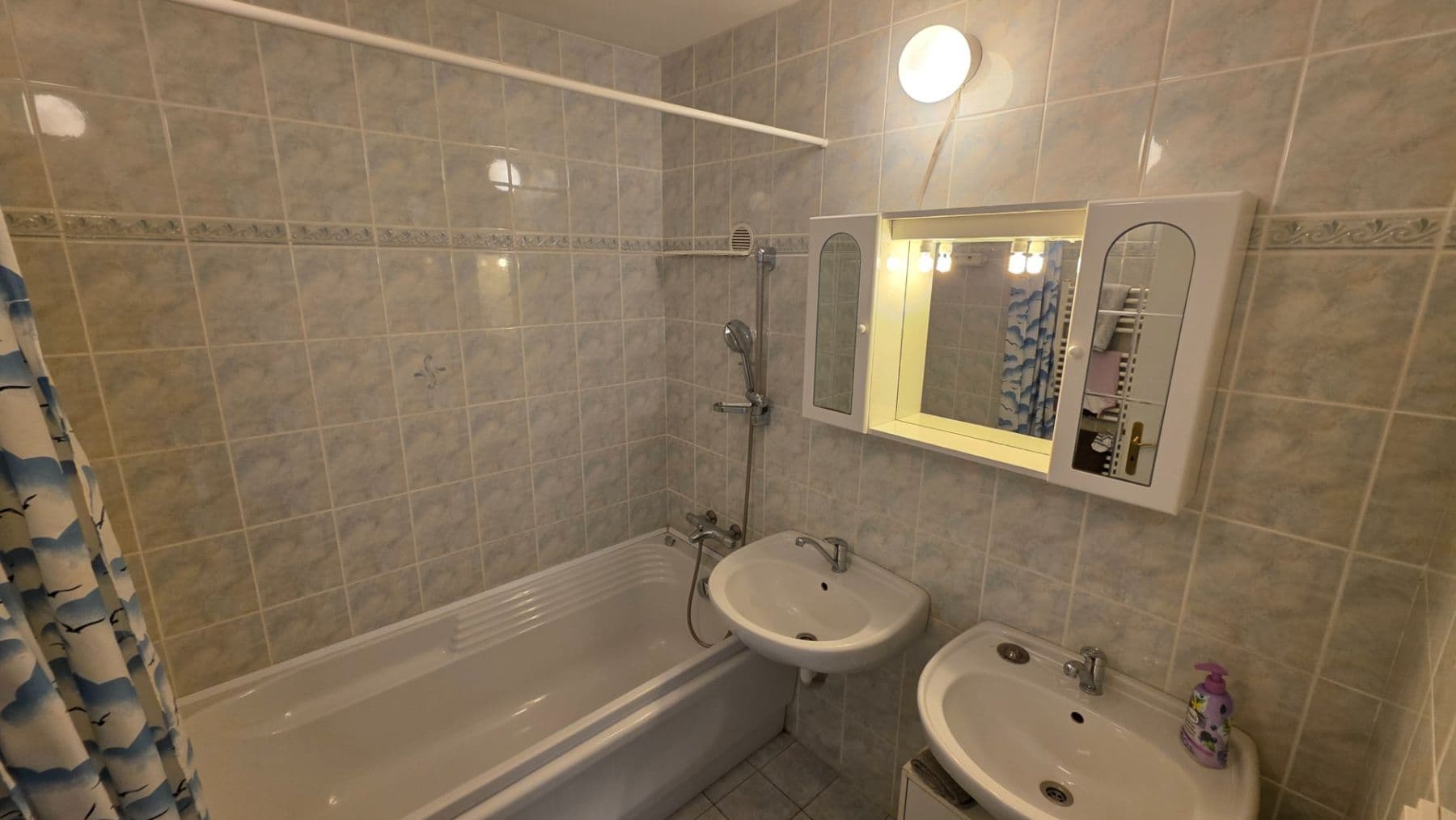 Predaj domu 260 m², pozemek 160 m², Hajní, Praha, Praha Predaj domu 260 m², pozemek 160 m², Hajní, Praha, Praha