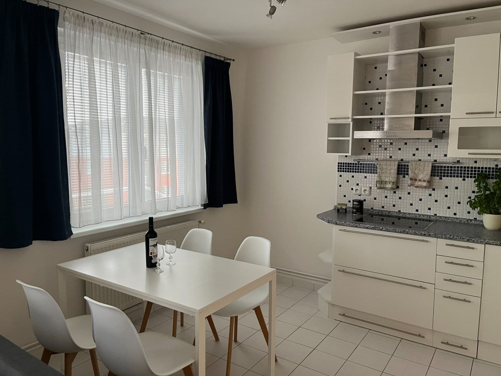 Prenájom bytu 2-izbový 49 m², Dandova, Praha, Praha Prenájom bytu 2-izbový 49 m², Dandova, Praha, Praha