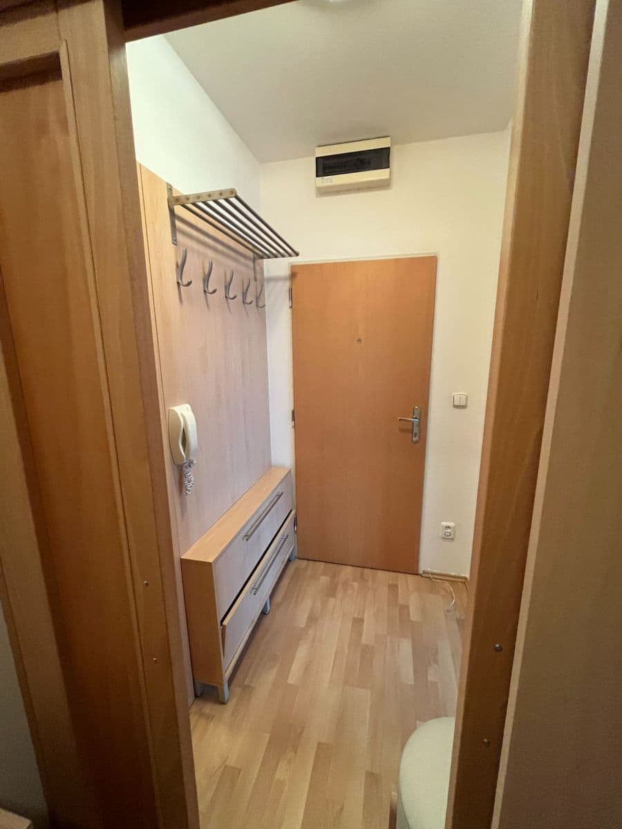 Prenájom bytu 2-izbový 49 m², Dandova, Praha, Praha Prenájom bytu 2-izbový 49 m², Dandova, Praha, Praha