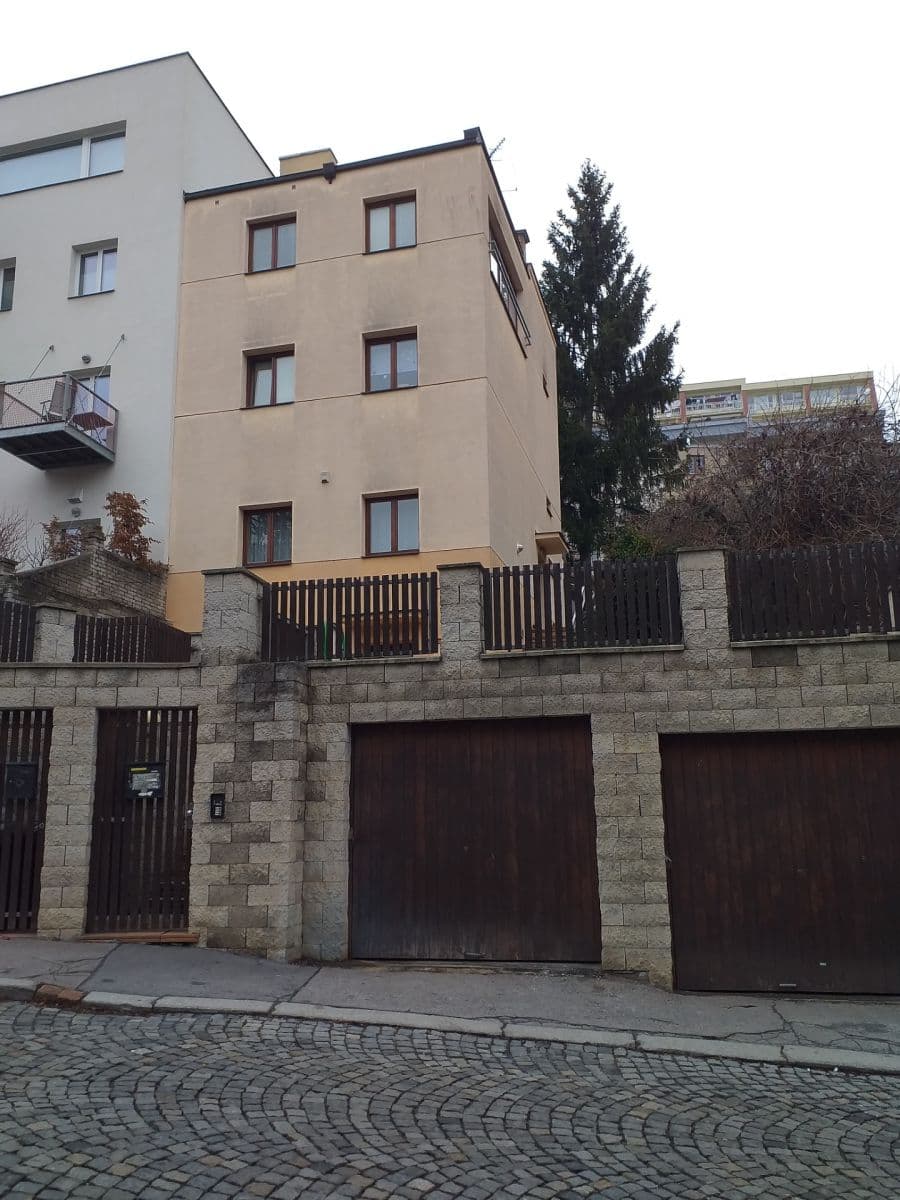 Prenájom bytu 2-izbový 50 m², K Vodojemu, Praha, Praha Prenájom bytu 2-izbový 50 m², K Vodojemu, Praha, Praha
