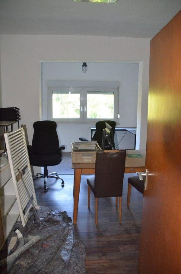 Prenájom kancelárie 104 m², Aachener Str. 169, Eschweiler, Severné Porýnie - Westfálsko Prenájom kancelárie 104 m², Aachener Str. 169, Eschweiler, Severné Porýnie - Westfálsko