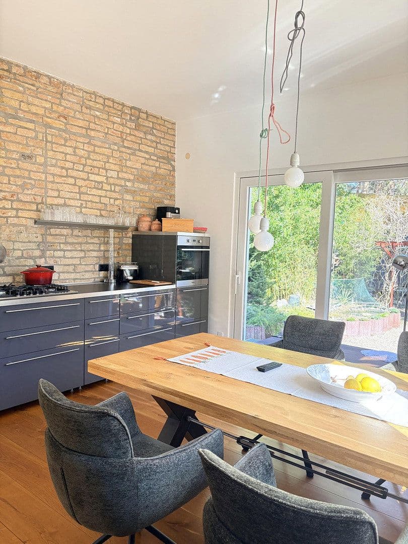Predaj domu 151 m², pozemek 579 m², Berlin, Berlín Predaj domu 151 m², pozemek 579 m², Berlin, Berlín