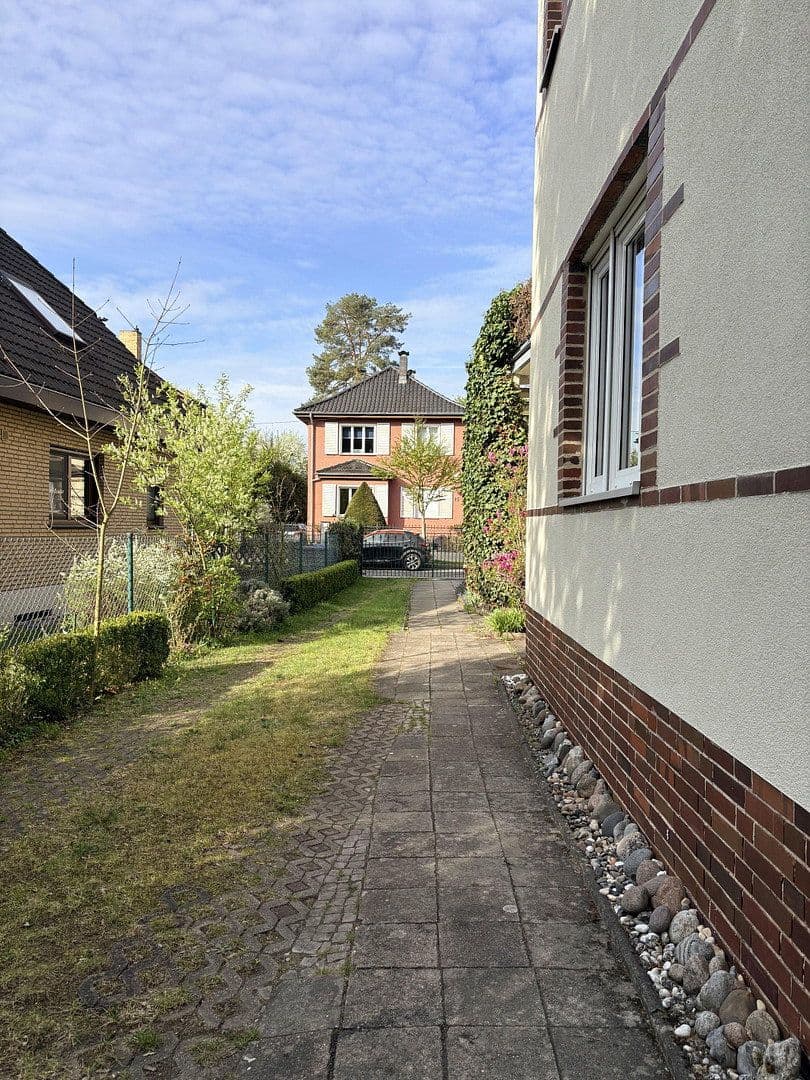 Predaj domu 151 m², pozemek 579 m², Berlin, Berlín Predaj domu 151 m², pozemek 579 m², Berlin, Berlín
