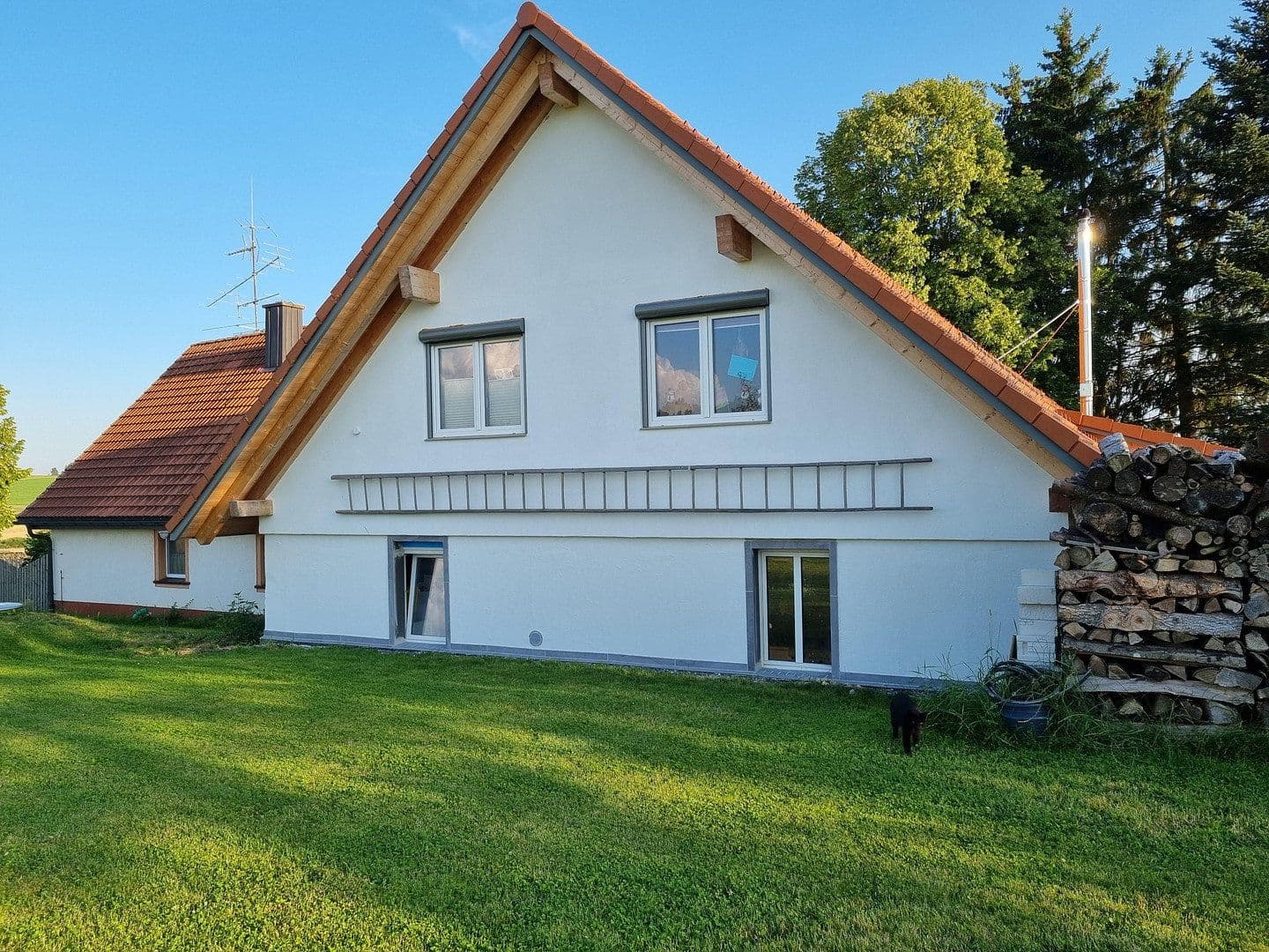 Prenájom domu 240 m², pozemek 2.300 m², Friedenweiler, Bádensko-Wurttembersko Prenájom domu 240 m², pozemek 2.300 m², Friedenweiler, Bádensko-Wurttembersko