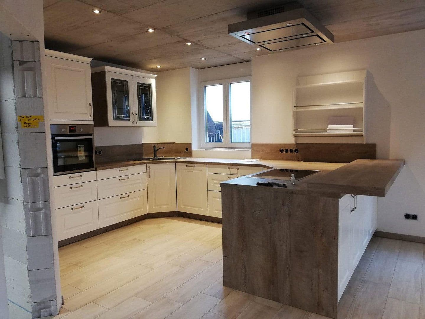 Prenájom domu 240 m², pozemek 2.300 m², Friedenweiler, Bádensko-Wurttembersko Prenájom domu 240 m², pozemek 2.300 m², Friedenweiler, Bádensko-Wurttembersko