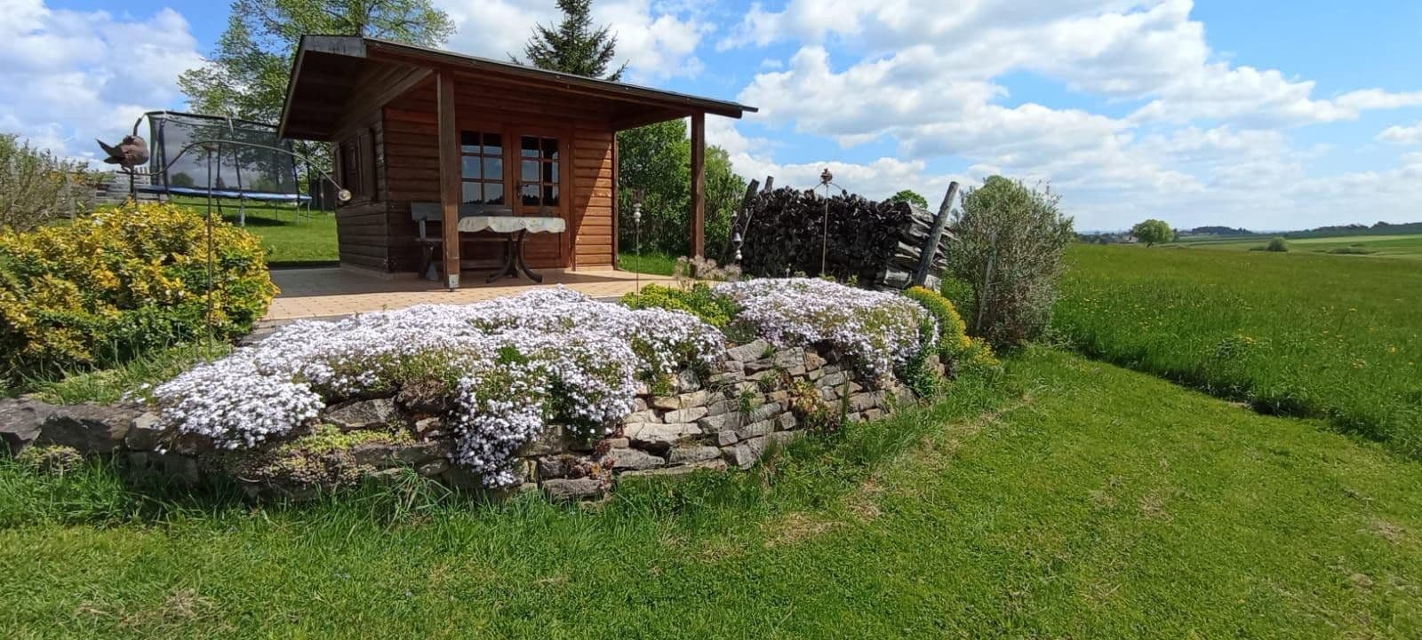 Prenájom domu 240 m², pozemek 2.300 m², Friedenweiler, Bádensko-Wurttembersko Prenájom domu 240 m², pozemek 2.300 m², Friedenweiler, Bádensko-Wurttembersko
