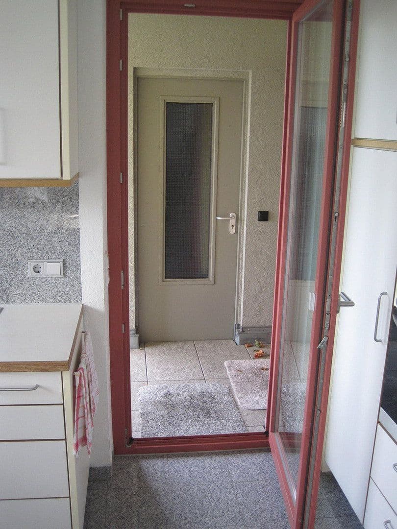 Prenájom bytu 3-izbový 93 m², Bühl, Bádensko-Wurttembersko Prenájom bytu 3-izbový 93 m², Bühl, Bádensko-Wurttembersko