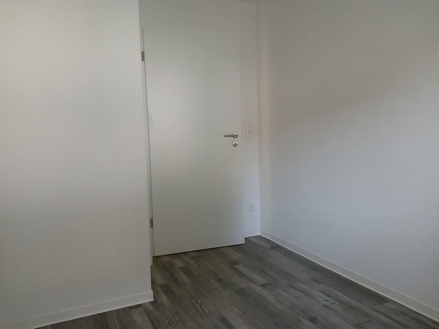 Prenájom bytu 3-izbový 72 m², Winnenden, Bádensko-Wurttembersko Prenájom bytu 3-izbový 72 m², Winnenden, Bádensko-Wurttembersko