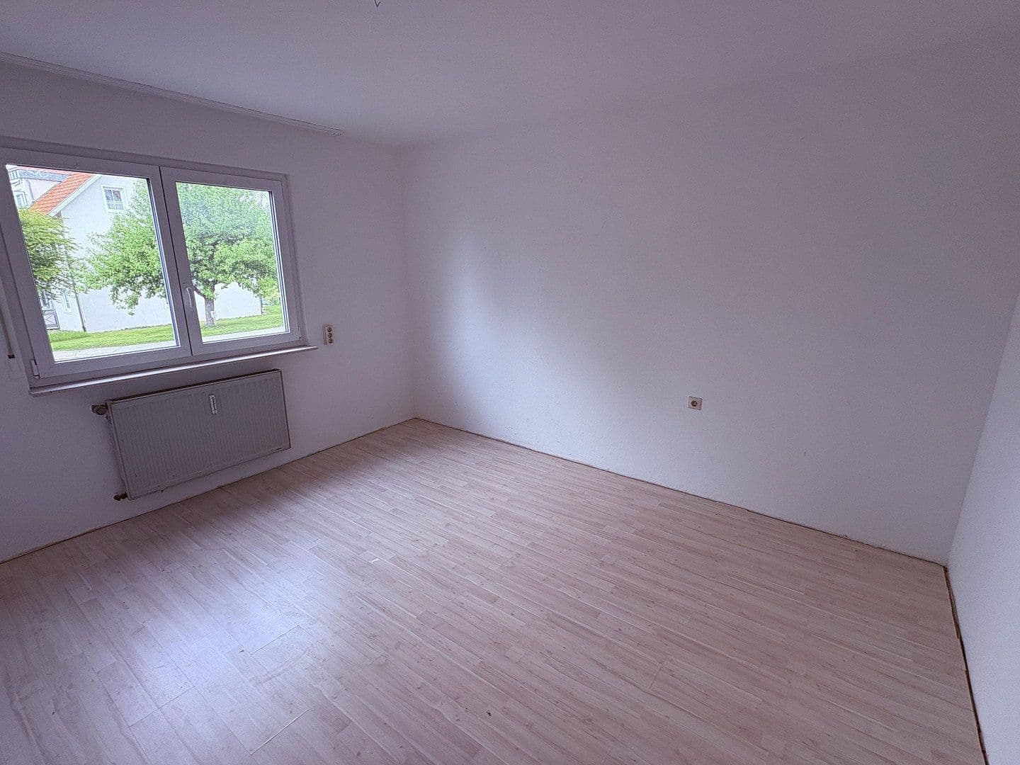 Prenájom bytu 4-izbový 98 m², Isny im Allgäu, Bádensko-Wurttembersko Prenájom bytu 4-izbový 98 m², Isny im Allgäu, Bádensko-Wurttembersko