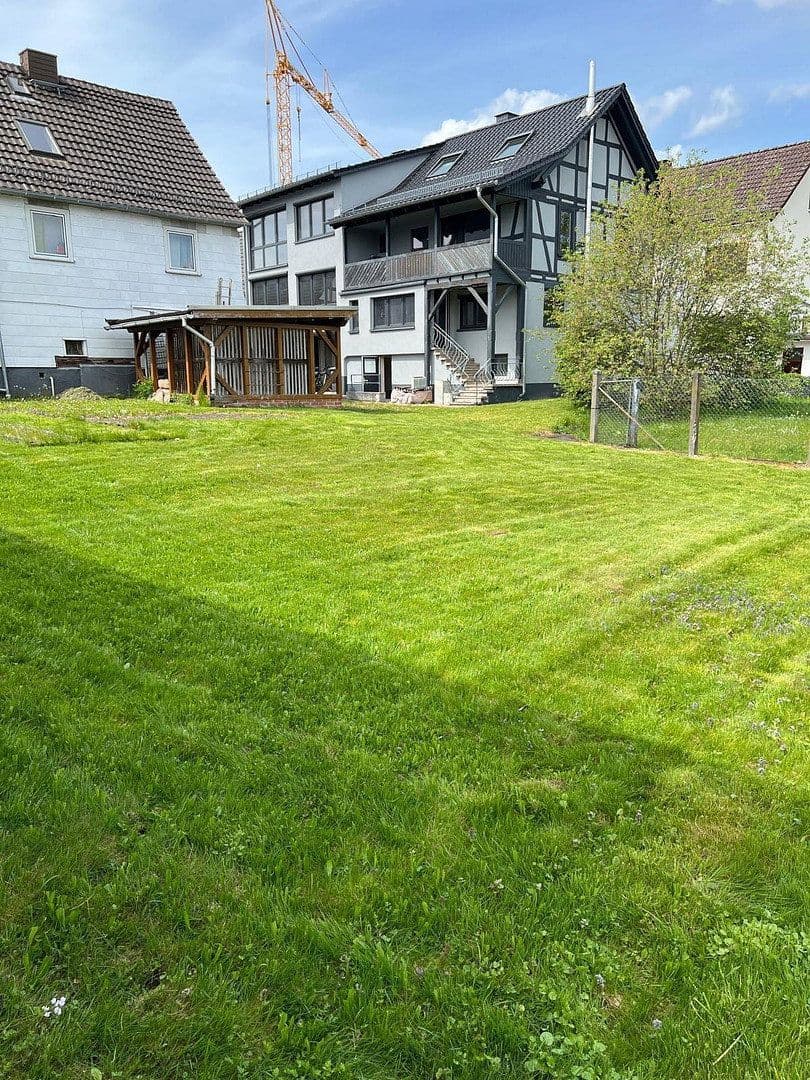 Predaj domu 263 m², pozemek 700 m², Schulstraße 12, Allendorf (Eder), Hesensko Predaj domu 263 m², pozemek 700 m², Schulstraße 12, Allendorf (Eder), Hesensko
