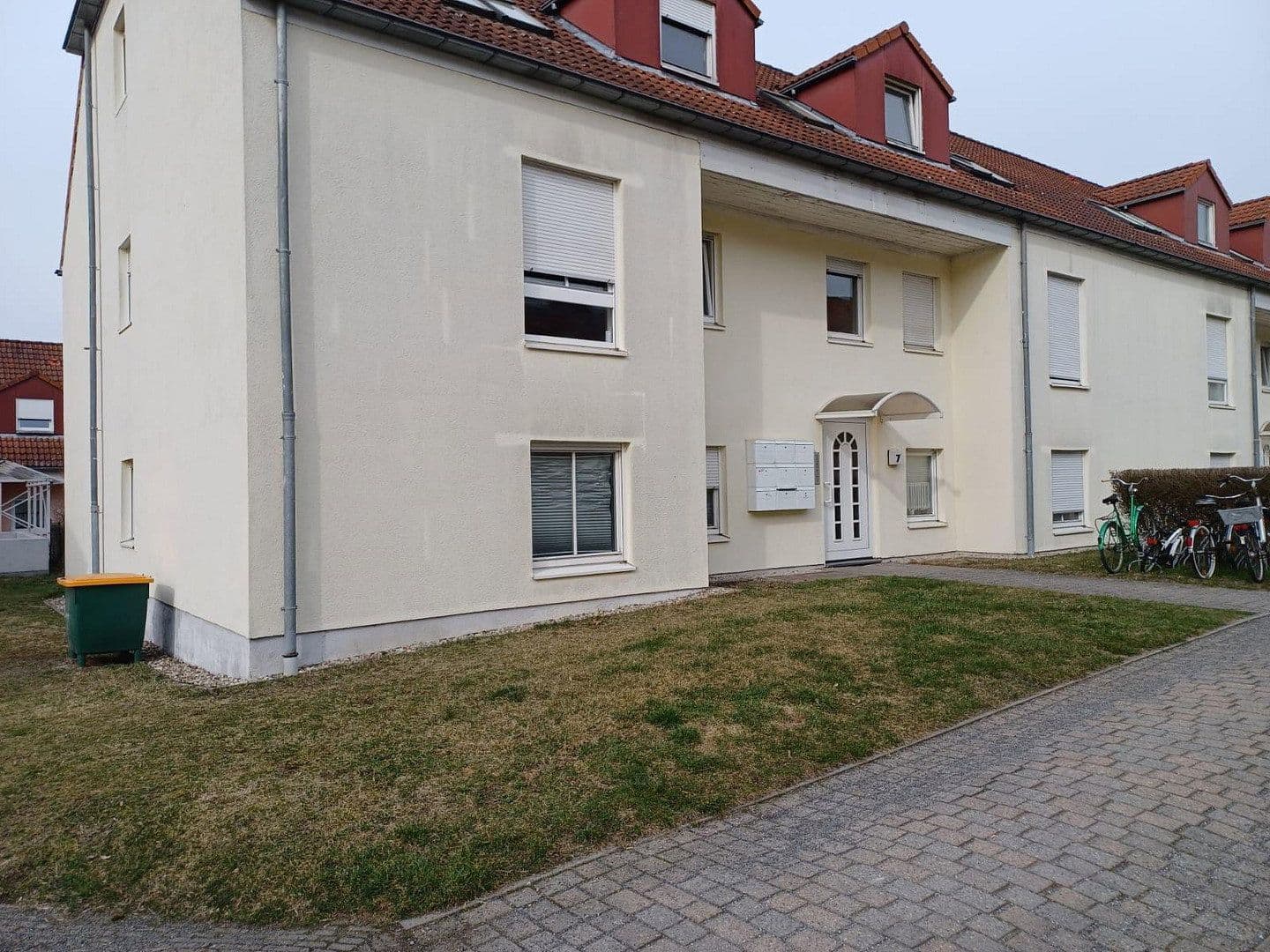 Prenájom bytu 2-izbový 60 m², Bergstraße 1-25, Mittenwalde, Brandenbursko Prenájom bytu 2-izbový 60 m², Bergstraße 1-25, Mittenwalde, Brandenbursko