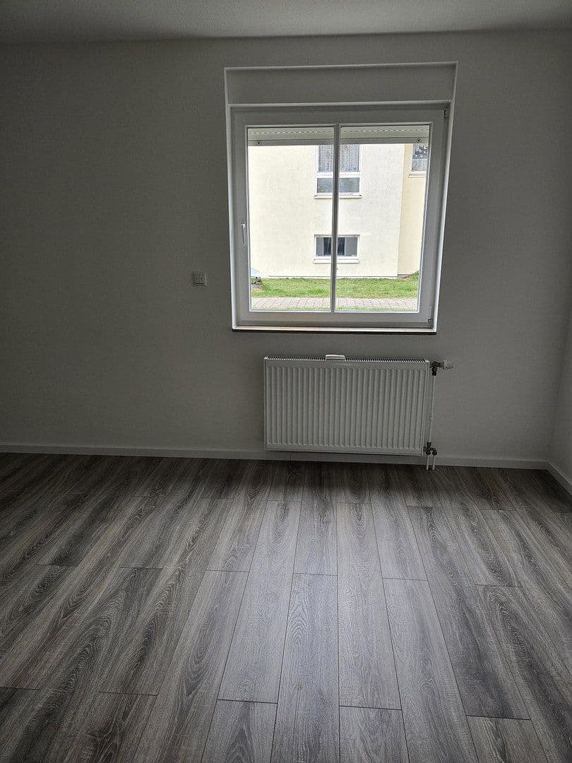 Prenájom bytu 2-izbový 60 m², Bergstraße 1-25, Mittenwalde, Brandenbursko Prenájom bytu 2-izbový 60 m², Bergstraße 1-25, Mittenwalde, Brandenbursko