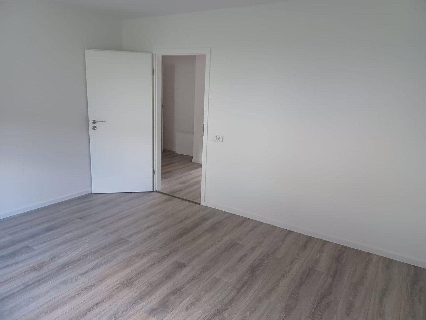 Prenájom bytu 2-izbový 60 m², Bergstraße 1-25, Mittenwalde, Brandenbursko Prenájom bytu 2-izbový 60 m², Bergstraße 1-25, Mittenwalde, Brandenbursko