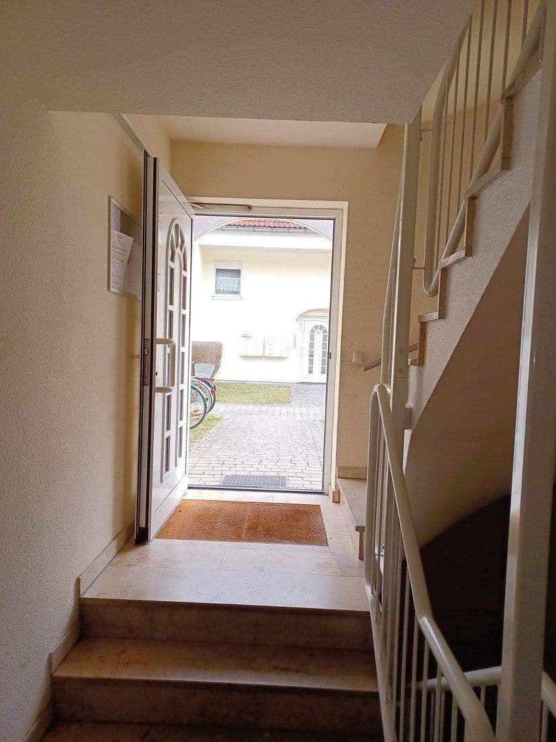 Prenájom bytu 2-izbový 60 m², Bergstraße 1-25, Mittenwalde, Brandenbursko Prenájom bytu 2-izbový 60 m², Bergstraße 1-25, Mittenwalde, Brandenbursko