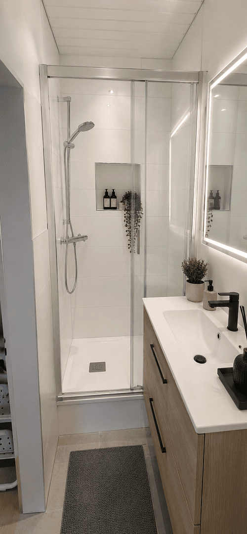 Prenájom bytu 3-izbový 65 m², Hindelangerstraße, Stuttgart-Untertürheim, Bádensko-Wurttembersko Prenájom bytu 3-izbový 65 m², Hindelangerstraße, Stuttgart-Untertürheim, Bádensko-Wurttembersko