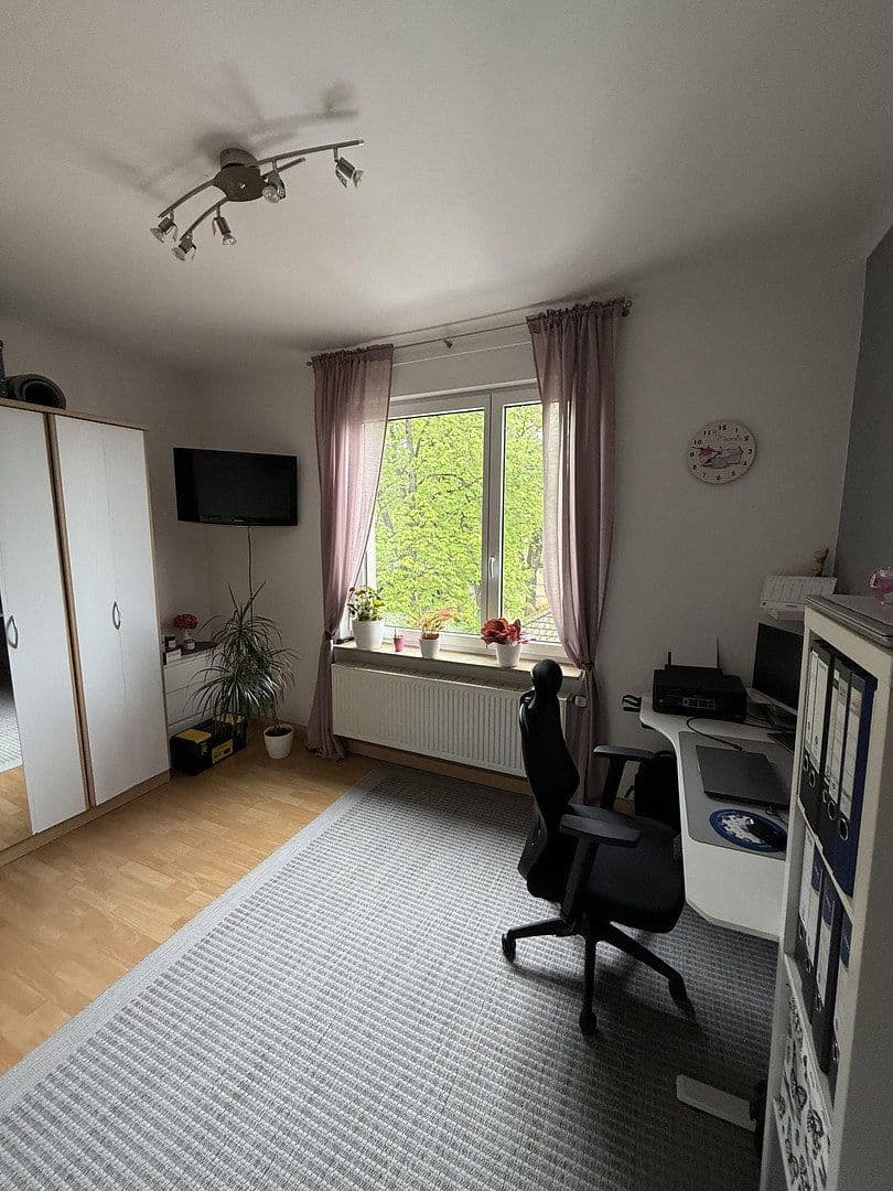 Prenájom bytu 3-izbový 65 m², Hindelangerstraße, Stuttgart-Untertürheim, Bádensko-Wurttembersko Prenájom bytu 3-izbový 65 m², Hindelangerstraße, Stuttgart-Untertürheim, Bádensko-Wurttembersko